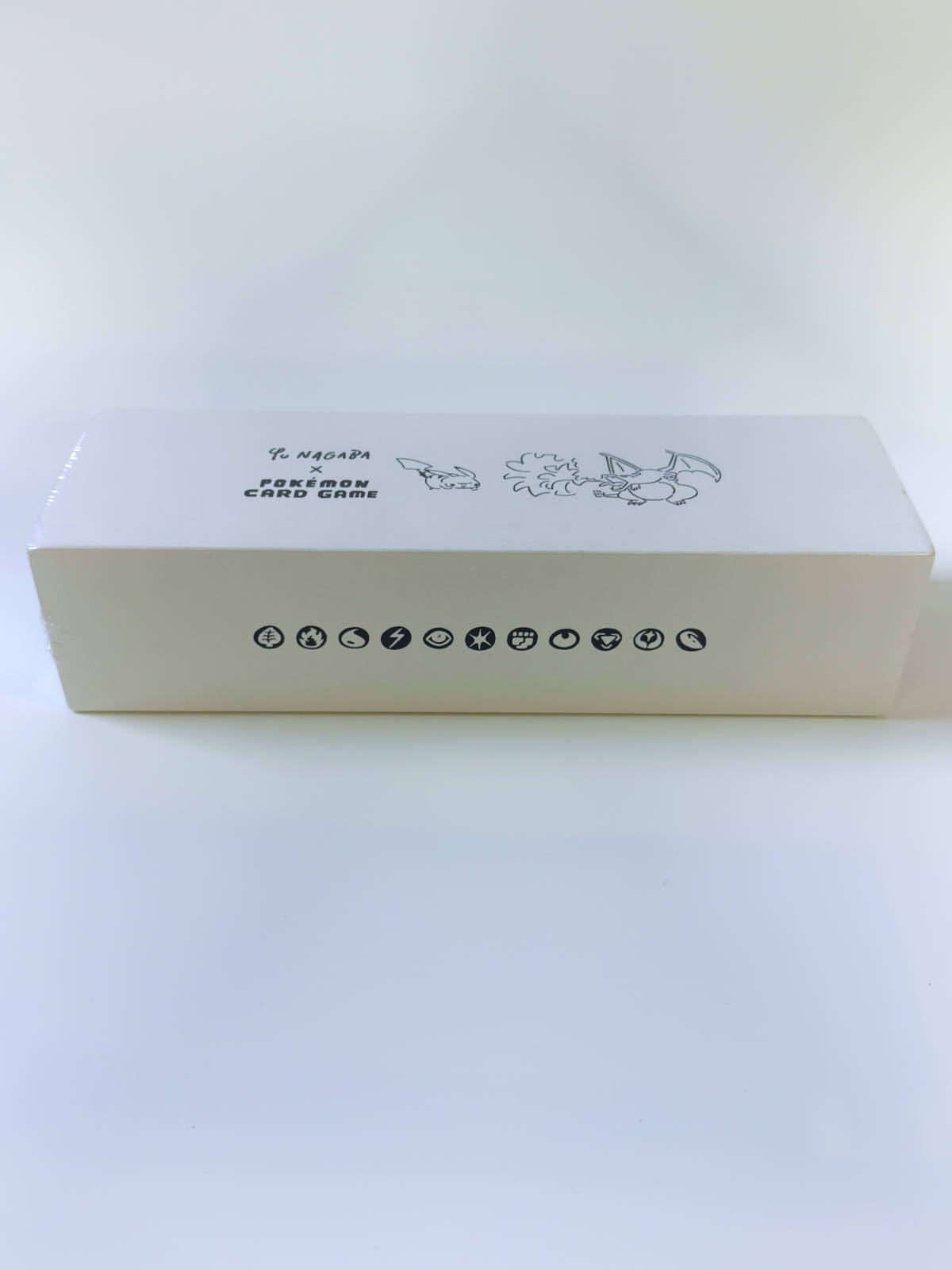 YU NAGABA x Pokémon Card Game Special Box (JP) vista frontal de la caja sellada