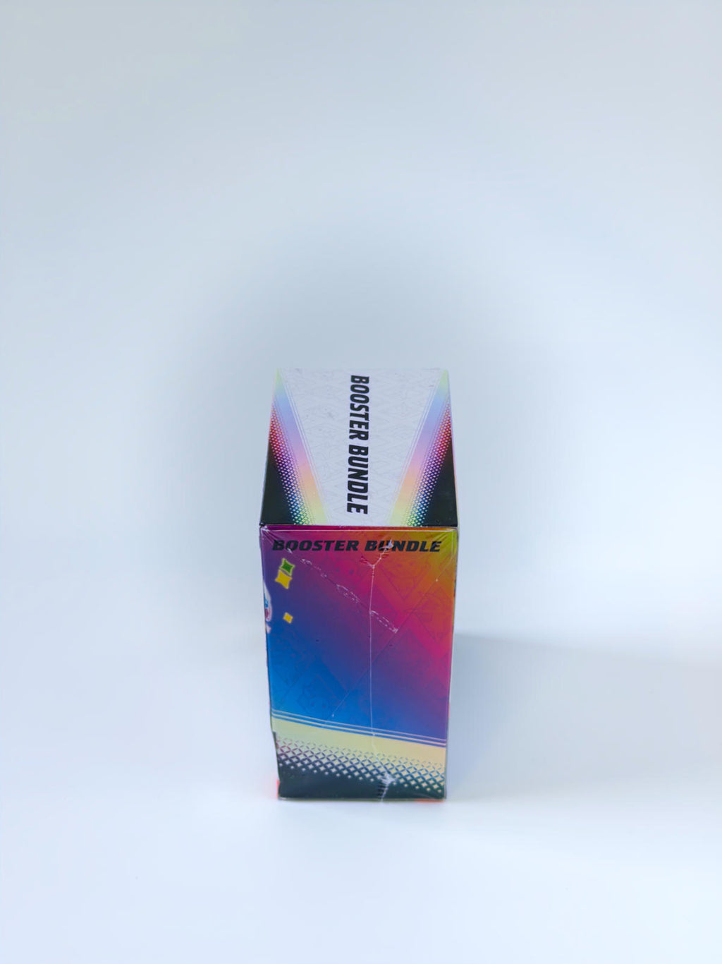Pokémon Prismatic Evolutions Booster Bundle (EN) vista lateral de la caja sellada