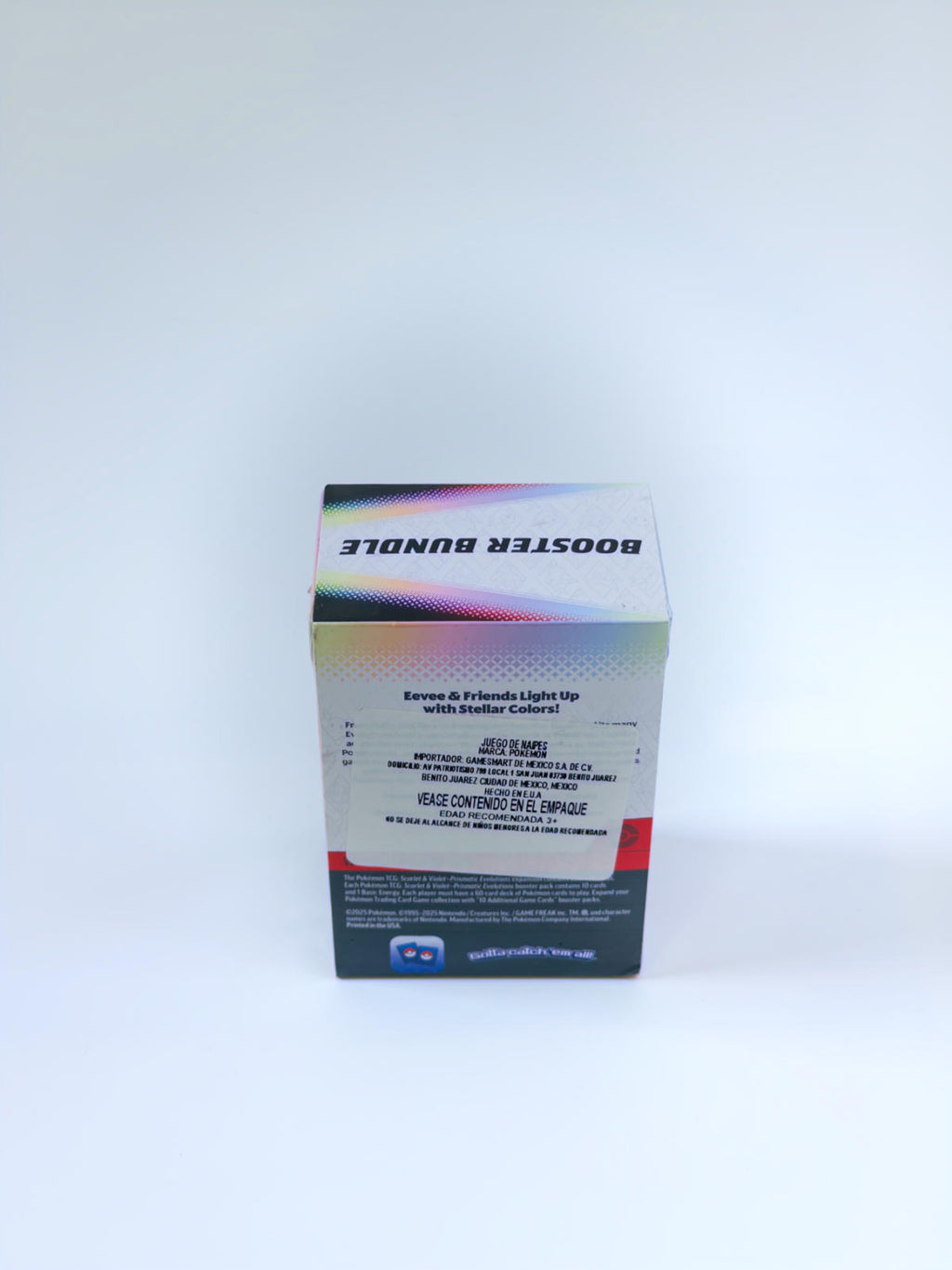 Pokémon Prismatic Evolutions Booster Bundle (EN) vista trasera con detalles del contenido